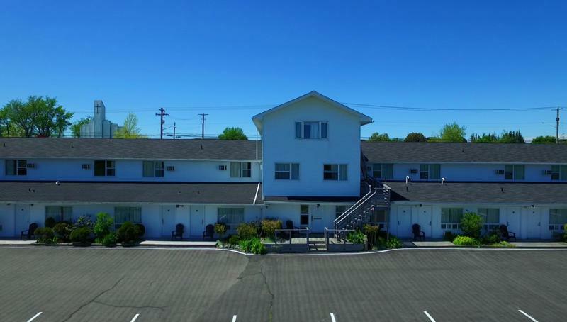 Econo Lodge Inn & Suites Saint John Exterior photo