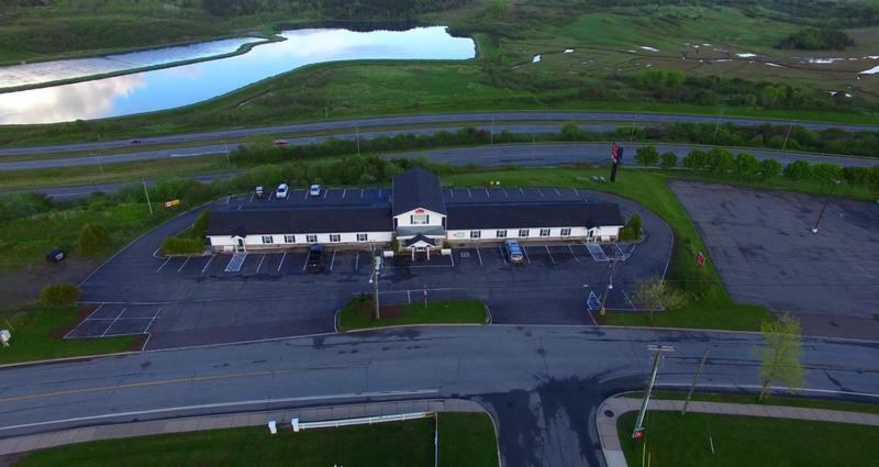 Econo Lodge Inn & Suites Saint John Exterior photo